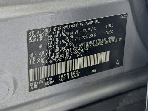 Used 2022 Toyota RAV4 LE image 30