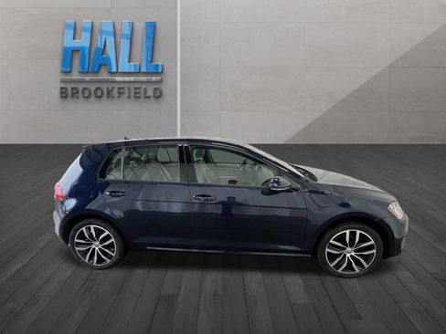 Used 2016 Volkswagen Golf SE image 6