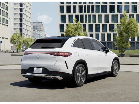 New 2026 Mercedes-Benz EQE 320 4MATIC SUV image 22