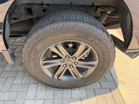 Certified 2024 Ford F150 Lariat w/ FX4 Off-Road Package image 5