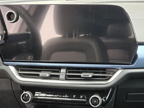 New 2026 Chevrolet Equinox EV LT image 25