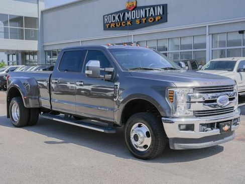 Used 2018 Ford F350 Lariat w/ Chrome Package AWD/4WD image 3