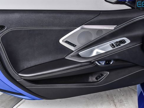 Used 2023 Chevrolet Corvette Stingray Preferred Cpe w/ Z51 Performance Package image 19