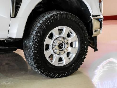 Used 2024 Ford F250 XLT w/ FX4 Off-Road Package AWD/4WD image 51