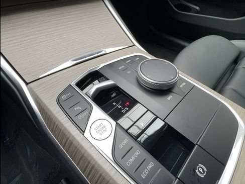 Used 2025 BMW 330i Sedan RWD image 47
