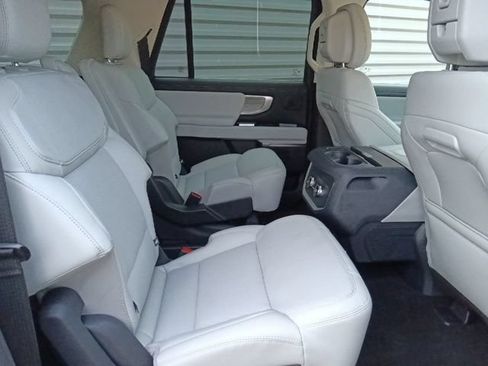 New 2027 Ford Expedition Max Platinum w/ Driver's Package AWD/4WD image 37