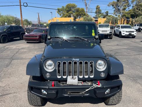 Used 2017 Jeep Wrangler Unlimited Sahara w/ Connectivity Group AWD/4WD image 42