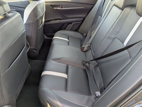 Used 2025 Toyota Camry SE image 28