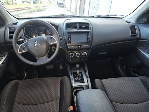 Used 2018 Mitsubishi Outlander Sport ES FWD image 27