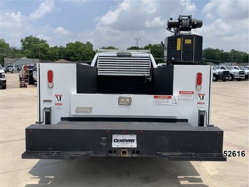 Used 2024 RAM 3500 Tradesman AWD/4WD image 10