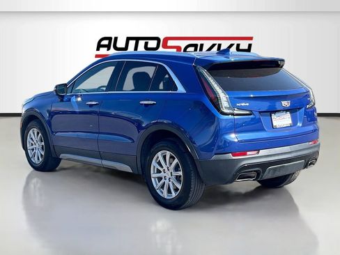 Used 2022 Cadillac XT4 Premium Luxury w/ Safety Alert Package FWD image 5