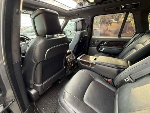 Used 2019 Land Rover Range Rover Autobiography image 15