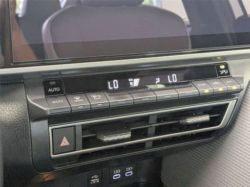 Certified 2025 Toyota Camry SE w/ Multimedia Upgrade Package FWD image 21