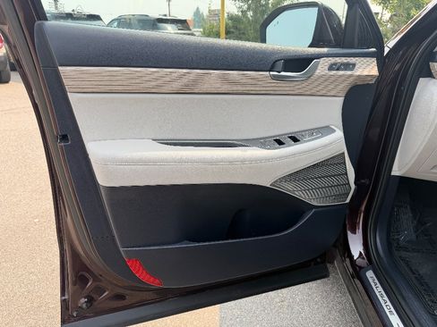 Used 2022 Hyundai Palisade Limited AWD/4WD image 7