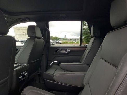 New 2026 GMC Yukon Denali w/ Sun & Power Step Package RWD image 9