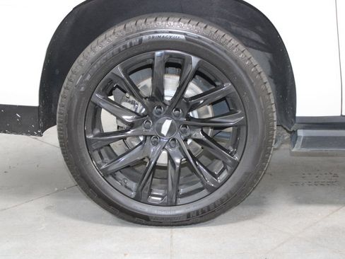 Used 2021 Cadillac Escalade ESV Sport Platinum AWD/4WD image 15