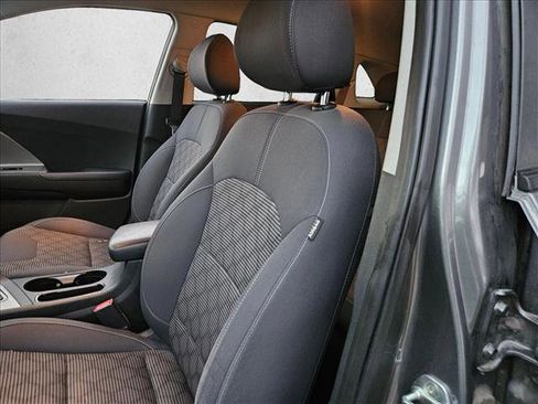 Used 2018 Kia Niro LX image 20