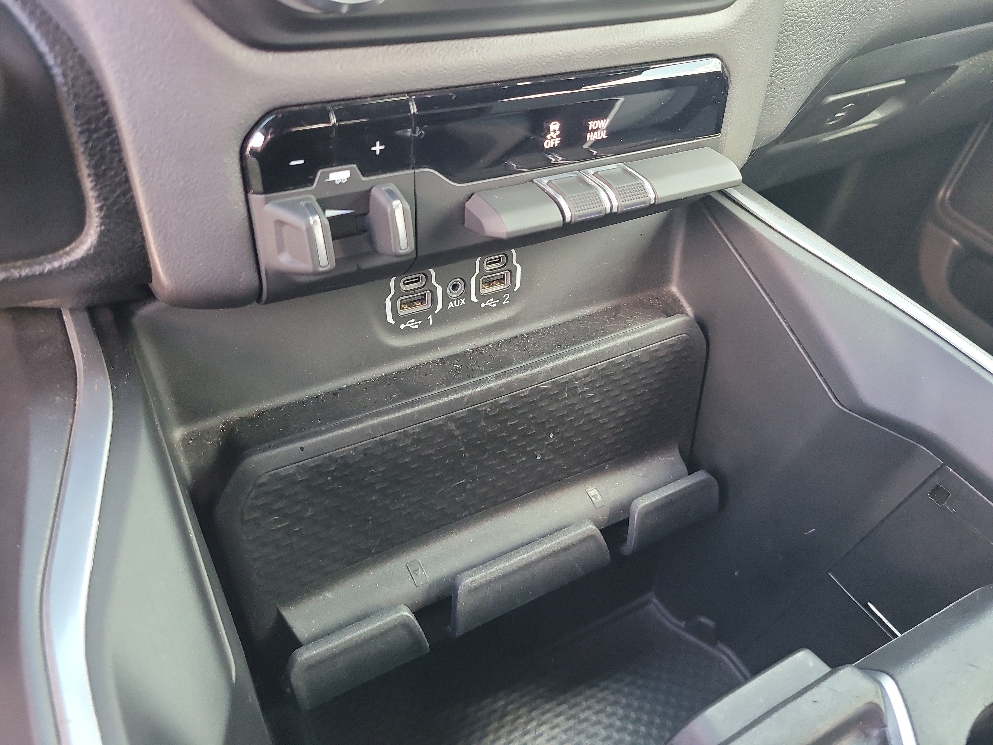 Used 2023 RAM 1500 Big Horn AWD/4WD image 25