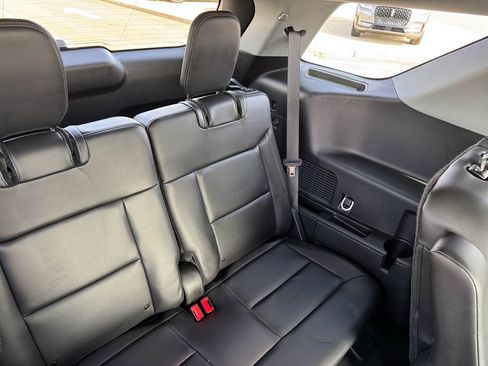 Used 2023 Ford Explorer XLT w/ Equipment Group 202A image 19