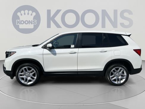 Used 2024 Honda Passport EX-L image 2