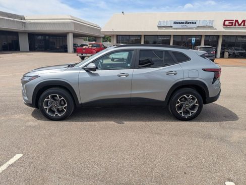 Certified 2024 Chevrolet Trax LT image 31