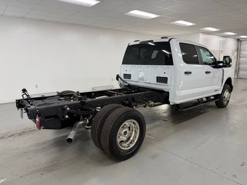 New 2026 Ford F350 XL w/ XL Chrome Package image 6