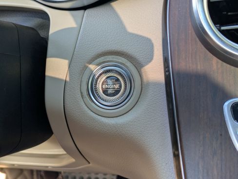 Used 2020 Mercedes-Benz C 300 Coupe image 26