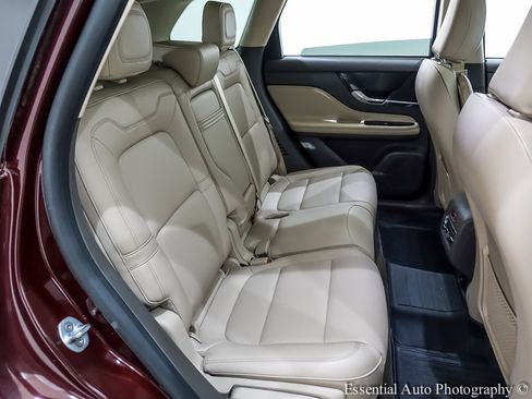 Used 2021 Lincoln Corsair AWD w/ Equipment Group 101A image 32