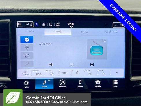 Used 2024 Chrysler Pacifica Touring-L image 22