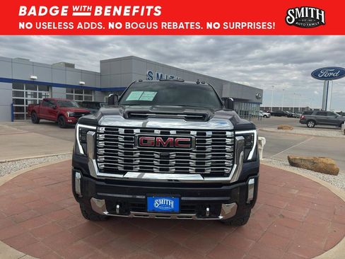 Used 2024 GMC Sierra 2500 Denali w/ Denali Reserve Package image 11