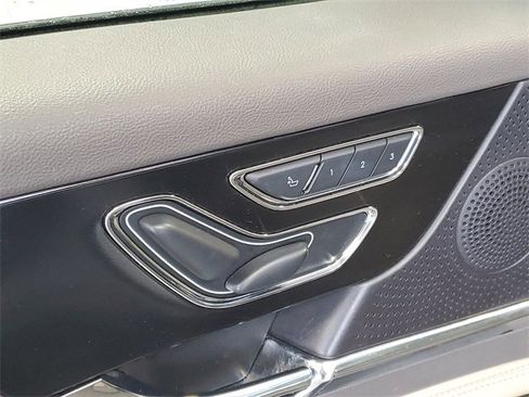 Certified 2023 Lincoln Corsair Reserve w/ Equipment Group 201A image 11