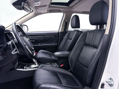 Used 2018 Mitsubishi Outlander GT image 13