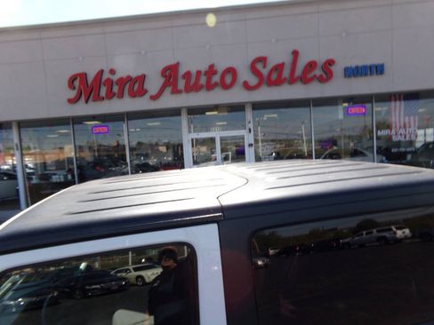 Used 2013 Jeep Wrangler Sport w/ Connectivity Group AWD/4WD image 9