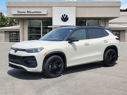 New 2026 Volkswagen Tiguan SE R-Line FWD image 1