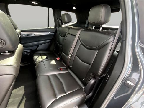 Used 2023 Cadillac XT6 Luxury FWD image 21
