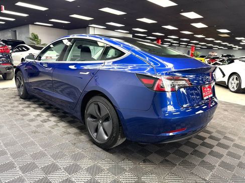 Used 2018 Tesla Model 3 Mid Range RWD image 11