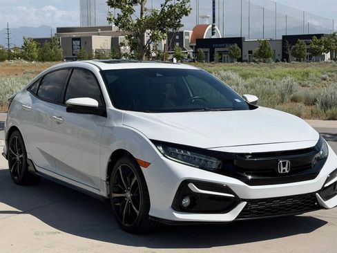 Used 2021 Honda Civic Sport Touring image 3