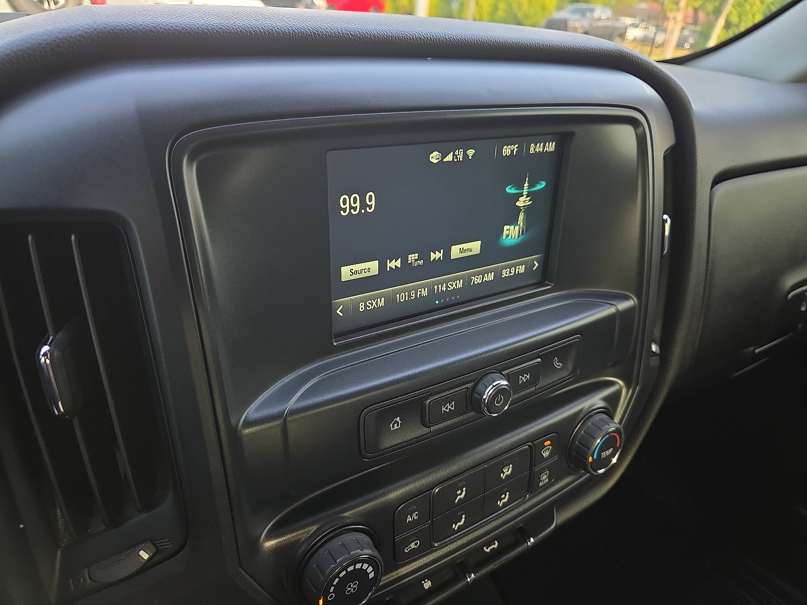 Used 2019 Chevrolet Silverado 1500 Custom w/ Custom Convenience Package RWD image 16