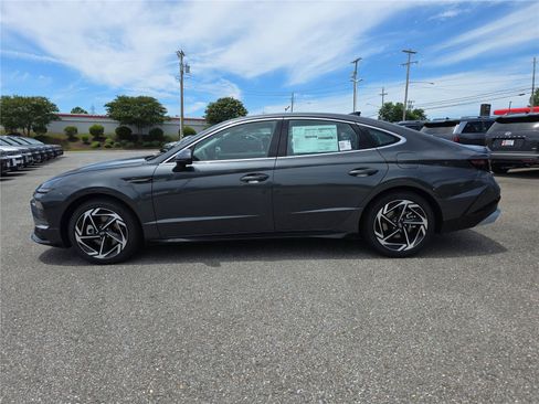 New 2026 Hyundai Sonata SEL FWD image 7