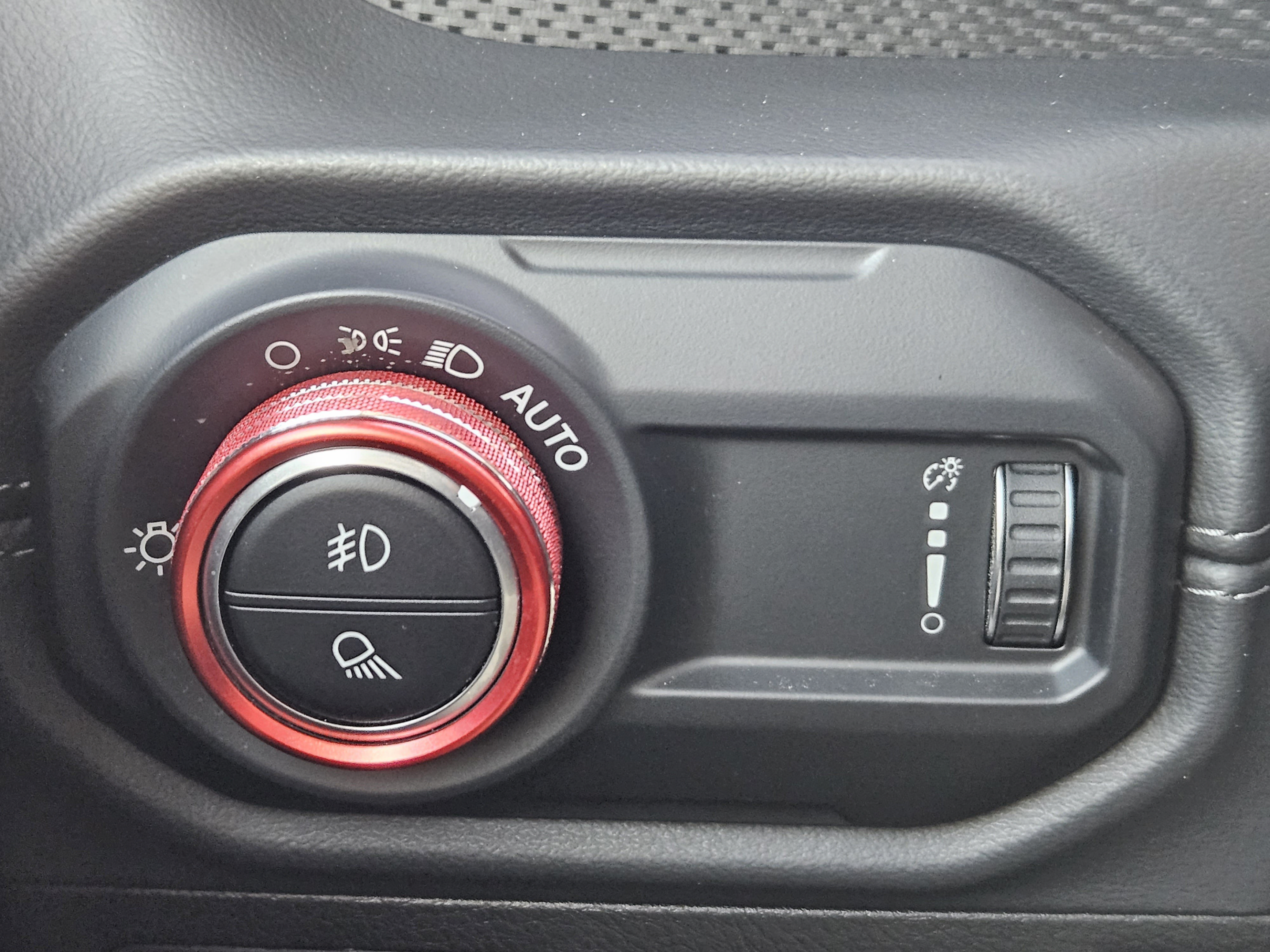 Used 2025 Jeep Gladiator Rubicon AWD/4WD image 21