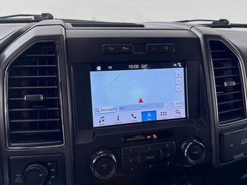 Used 2019 Ford F150 Lariat image 13