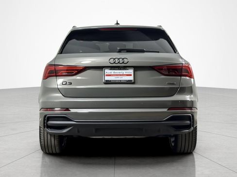 Used 2025 Audi Q3 2.0T Premium w/ Convenience Package AWD/4WD image 4