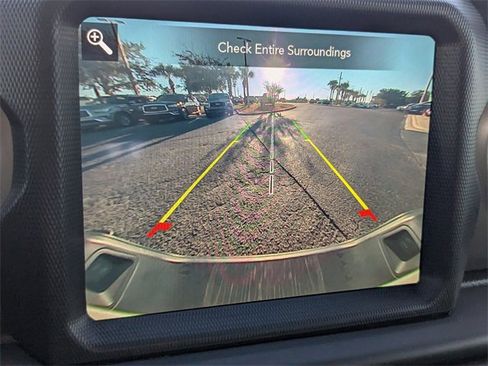 Used 2022 Jeep Gladiator Sport image 22