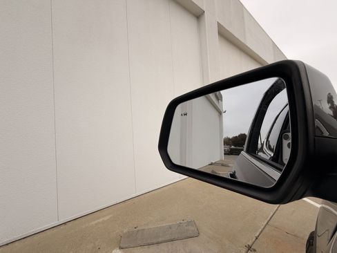 Used 2020 GMC Acadia SLT w/ Trailering Package image 31