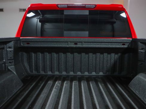 Used 2023 GMC Sierra 1500 Elevation image 31