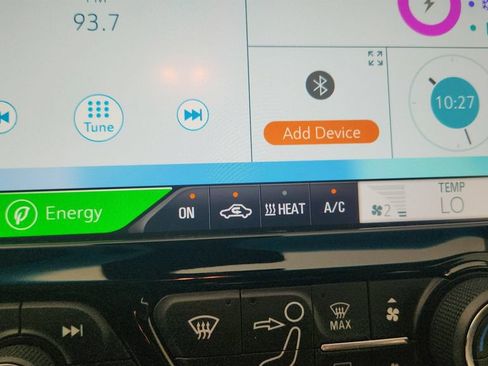 Certified 2019 Chevrolet Bolt Premier w/ Infotainment Package FWD image 20