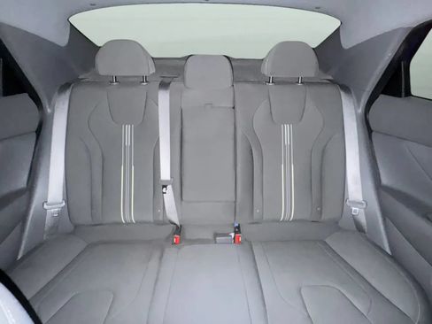 Used 2021 Hyundai Elantra SEL w/ Convenience + Premium Package FWD image 19