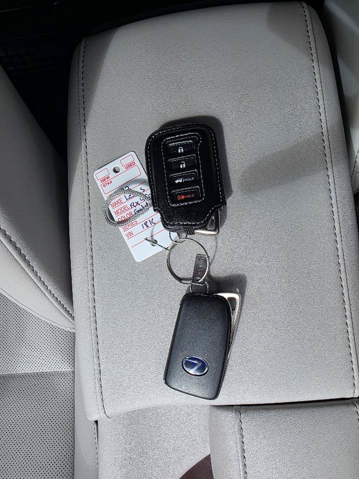 Used 2022 Lexus RX 450h AWD w/ Premium Package image 23