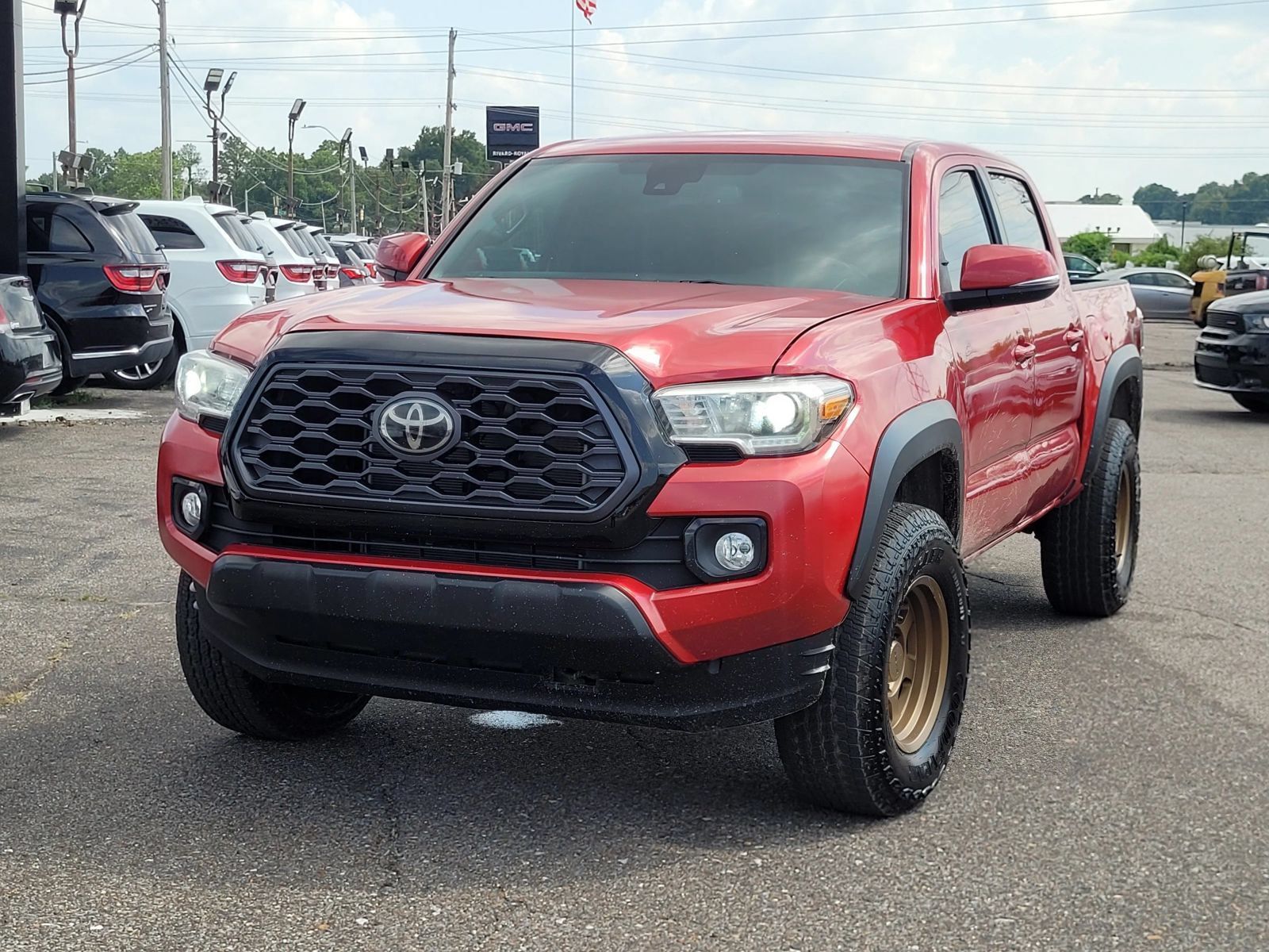 Used 2021 Toyota Tacoma TRD Off-Road AWD/4WD image 8
