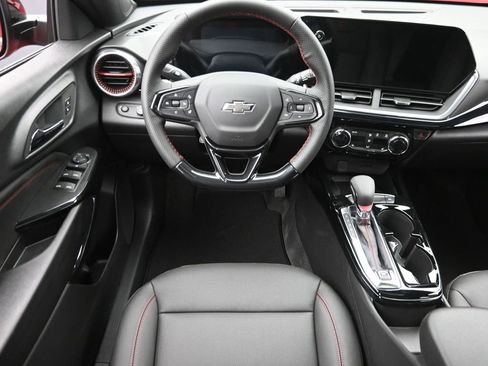 New 2026 Chevrolet Trax RS w/ Sunroof Package image 11